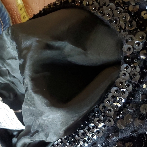 Cecile Angora Bermuda lined cardigan - Picture 11 of 12